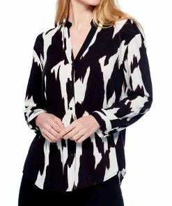 Best deal 🥰 Nic + Zoe Monochrome Mood 👩 Womens Printed Button Down Blouse 💯