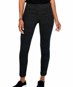 Best reviews of 💯 Nic + Zoe Wander 👩 Womens Jacquard Slimming Leggings 🧨